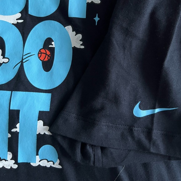 Nike men’s tshirt - Picture 3 of 4